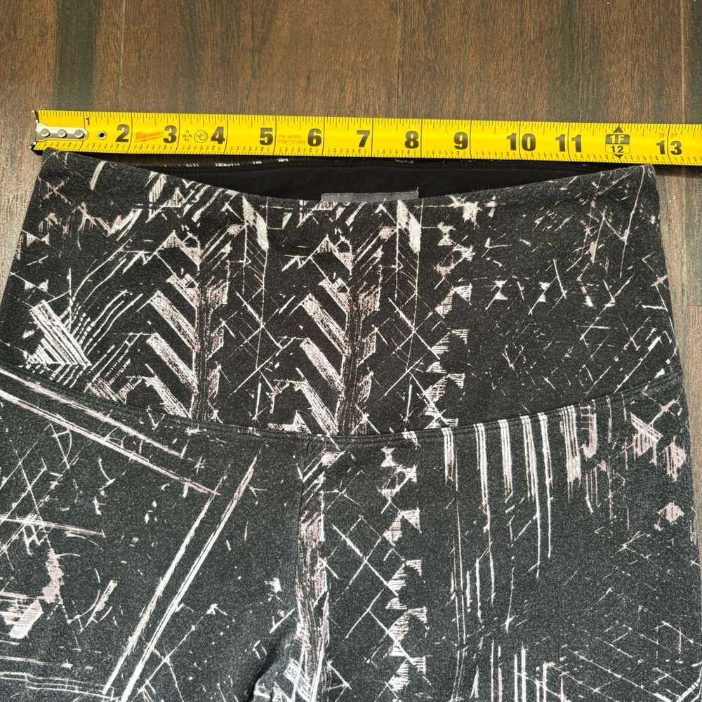 Lysse Abstract Patterned Leggings Size Small - image 3